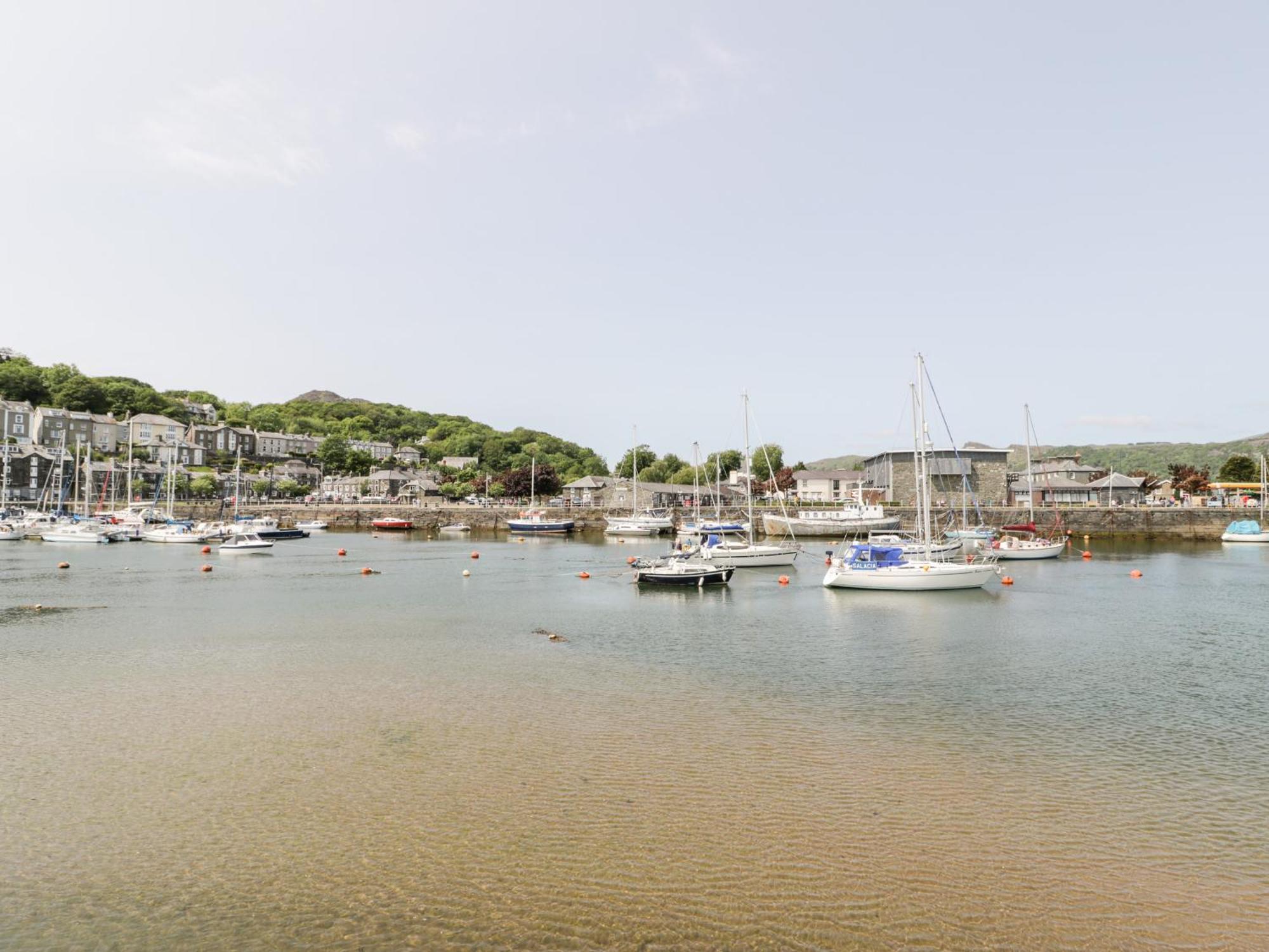 Whistle Stop Apartment Porthmadog Εξωτερικό φωτογραφία