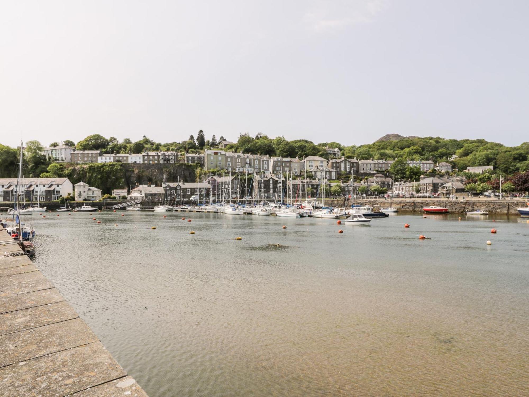Whistle Stop Apartment Porthmadog Εξωτερικό φωτογραφία